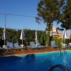 Апартаменты Kiriakos Apartments бассейн фото 2