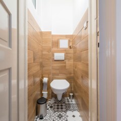 Отель Oasis Apartments Corvin I Венгрия, Будапешт - отзывы, цены и фото номеров - забронировать отель Oasis Apartments Corvin I онлайн ванная