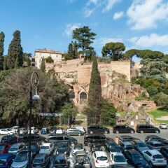 Отель Foro Romano Luxury Suites парковка