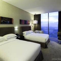 Отель Hilton Mexico City Santa Fe Мексика, Мехико - отзывы, цены и фото номеров - забронировать отель Hilton Mexico City Santa Fe онлайн комната для гостей фото 2