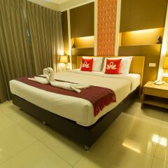 The Aim Sathorn Hotel Бангкок комната для гостей фото 2