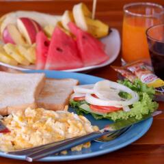Отель Marina Hut Guest House - Klong Nin Beach питание