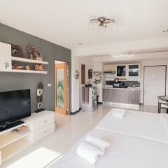 Апартаменты Bangkok Two Bedroom Apartment Бангкок в номере
