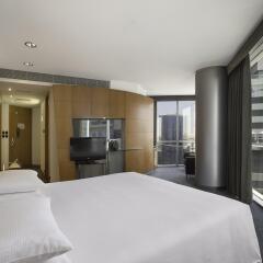 Отель Hilton Dubai Creek балкон