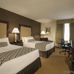 Отель Crowne Plaza Washington National Airport США, Арлингтон - отзывы, цены и фото номеров - забронировать отель Crowne Plaza Washington National Airport онлайн комната для гостей