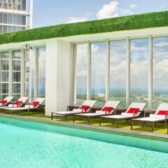 Отель Icon Residences by Flashstay бассейн фото 3