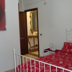 Отель A Casa di Anna e Luca Италия, Чампино - отзывы, цены и фото номеров - забронировать отель A Casa di Anna e Luca онлайн комната для гостей фото 2