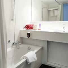 Отель ibis Styles Brussels Louise ванная фото 2