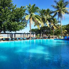 Отель Anchorage Beach Resort Фиджи, Вити-Леву - отзывы, цены и фото номеров - забронировать отель Anchorage Beach Resort онлайн бассейн фото 2