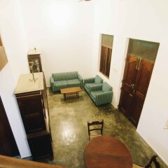 Отель Antic Guesthouse Шри-Ланка, Галле - отзывы, цены и фото номеров - забронировать отель Antic Guesthouse онлайн балкон