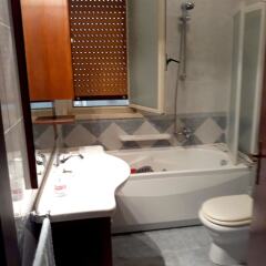 Апартаменты Apartment With 3 Bedrooms in Floridia, With Furnished Terrace - 10 km Флорида ванная