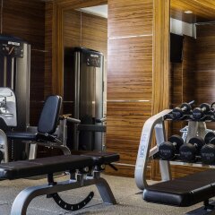 Отель Hilton Dubai The Walk фитнесс-зал фото 4