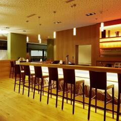 City West Hotel & Restaurant гостиничный бар