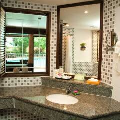 Отель Karon Sea Sands Resort & Spa 4* Стандартный номер с различными типами кроватей фото 8
