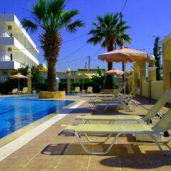 Antonios Hotel бассейн фото 3