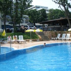 Отель Aquamarine Apartments Болгария, Золотые пески - отзывы, цены и фото номеров - забронировать отель Aquamarine Apartments онлайн бассейн фото 2