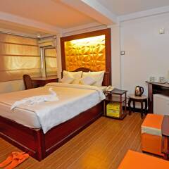Clover Hotel сейф в номере