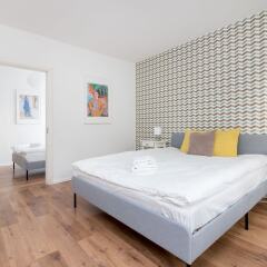 Апартаменты Metro Wilanowska 3-Bedroom Apartment Варшава комната для гостей фото 2