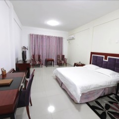 Hotel Ritz Waku-Kungo комната для гостей