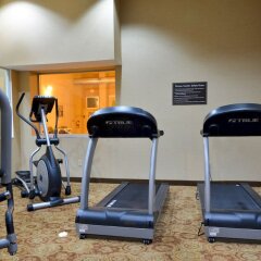 Отель Sleep Inn & Suites And Conference Center фитнесс-зал фото 3