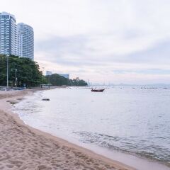 Апартаменты Pintree Service Apartment Pattaya Паттайя пляж