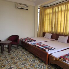 Viet Nhat Halong Hotel сейф в номере