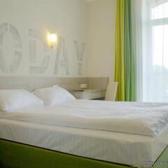 Гостиница Raziotel Kyiv комната для гостей фото 5