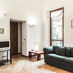 Апартаменты San Maurilio Apartments Милан комната для гостей фото 5