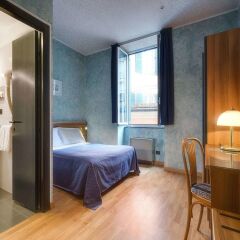 Отель Comfort Hotel Europa Genova City Centre Италия, Генуя - 14 отзывов об отеле, цены и фото номеров - забронировать отель Comfort Hotel Europa Genova City Centre онлайн комната для гостей фото 2