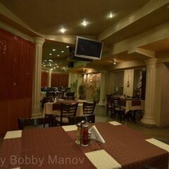 Отель Family Hotel Yola Болгария, Чепеларе - отзывы, цены и фото номеров - забронировать отель Family Hotel Yola онлайн питание фото 3
