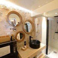 Отель Loft Basfour by Patios du Marais ванная фото 2