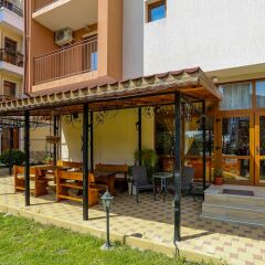 Апартаменты 1 Bedroom Apartment in Dafinka Guest House Равда