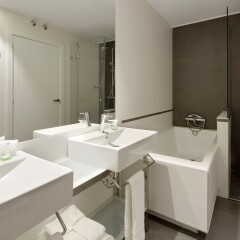 Hotel Arrizul Congress ванная