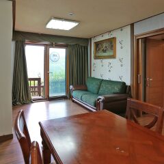 Отель Chalet Resort Южная Корея, Пхёнчан - отзывы, цены и фото номеров - забронировать отель Chalet Resort онлайн комната для гостей фото 2