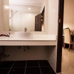 Апартаменты Grande Elegance Serviced Apartment ванная фото 2