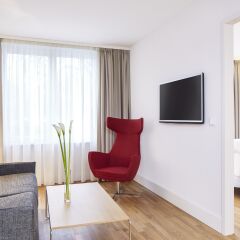 Отель NH Collection Hamburg City удобства в номере