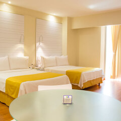 Отель Holiday Inn Express And Suites Mexico City At The Wtc Мехико комната для гостей фото 5