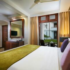 Отель Avani Kalutara Resort сейф в номере