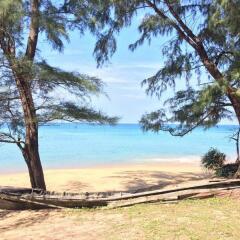 Отель Maikhao Palm Beach Resort пляж фото 2