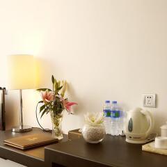 Отель Lovelybay Hotel Xiamen Китай, Сямынь - отзывы, цены и фото номеров - забронировать отель Lovelybay Hotel Xiamen онлайн удобства в номере фото 2