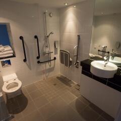 Отель Holiday Inn Express London Stratford спа