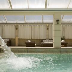 Coral Hotel Athens бассейн