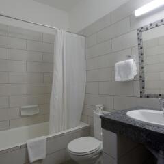 Kefalos - Damon Hotel Apartments Пафос ванная