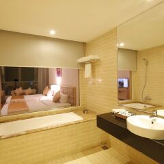 Отель Prime Hotel Вьетнам, Нячанг - отзывы, цены и фото номеров - забронировать отель Prime Hotel онлайн ванная