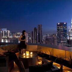 Отель DoubleTree By Hilton Kuala Lumpur Малайзия, Куала-Лумпур - 3 отзыва об отеле, цены и фото номеров - забронировать отель DoubleTree By Hilton Kuala Lumpur онлайн балкон