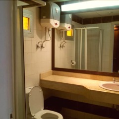 Отель Zak Inn ванная