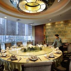 Отель Holiday Inn Chengdu Century City - West Tower