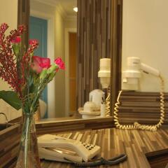 Отель Diamond Lodge Hotel Manchester Великобритания, Манчестер - отзывы, цены и фото номеров - забронировать отель Diamond Lodge Hotel Manchester онлайн ванная