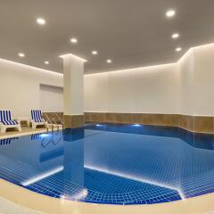 Отель TRYP by Wyndham Istanbul Taksim бассейн