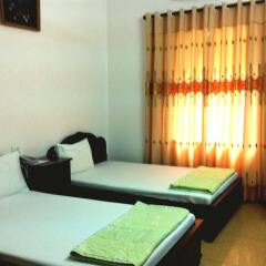 Van Nam Hotel Халонг сейф в номере